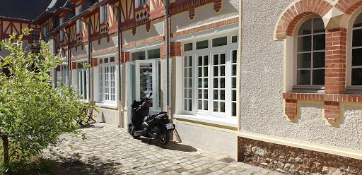 Dialysis Center Georges Laure