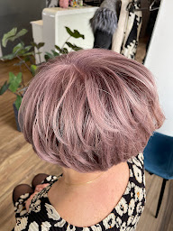 Photo n°10 de Arts et Coiffure Christina à Insming (Salon de coiffure)