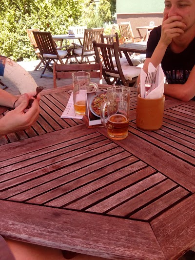 Photos of B&aacute;r-Ka K&aacute;v&eacute;z&oacute; &eacute;s Pizz&eacute;ria