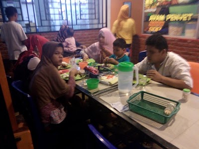 Photos of AYAM Penyet BANJAR