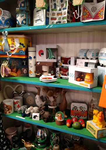 Kitschy Bits Boutique - Thumbnail