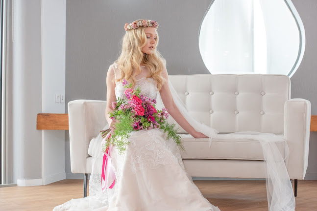 Eugenia Ainalaki - Ευγενία Αϊναλάκη -Fashion Designer-Haute Couture - Κατάστημα ρούχων