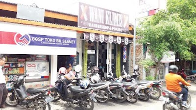 Photos of Wani Klimis Barbershop & Pomade