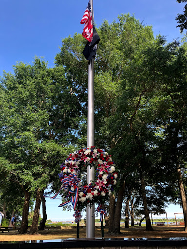 Sunset Beach Veterans Memorial - Thumbnail