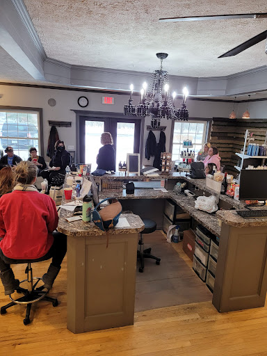 Pompa Do's Salon - Thumbnail