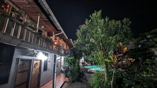 Hotel La Jungla/ Casa Blanca