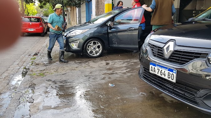 LEVEL 1 CAR WASHES, Author: Alejandro Cuniolo