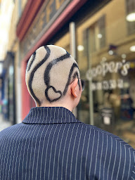 Photo n°42 de Coiffeur Cooper's Coloriste à Aix-en-Provence (Magasin de cosmétiques)