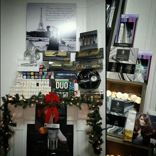 Monique Munoz Creative Hair - Thumbnail