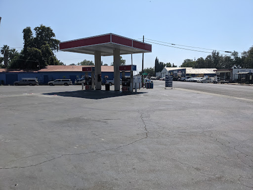 GUYS CORNER MARKET