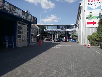 Photos of Grand Premium Mercedes Center