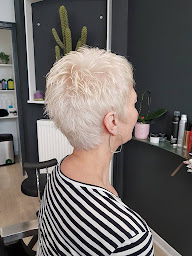 Photo n°6 de ab coiffure longwy à Longwy (Salon de coiffure)