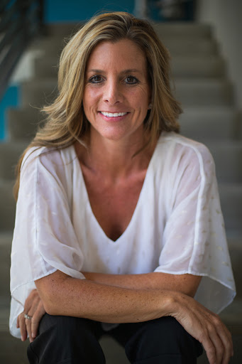 Jodi Mews Hawaii Real Estate - Thumbnail