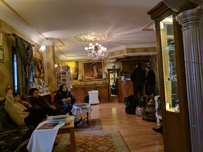 Tashkonak Hotel