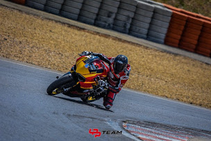 Photo n°7 de Sport-Classic à Peymeinade (Magasin de pièces et d'accessoires pour motos)