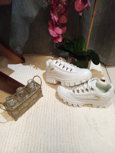 Athenea Boutique - Thumbnail