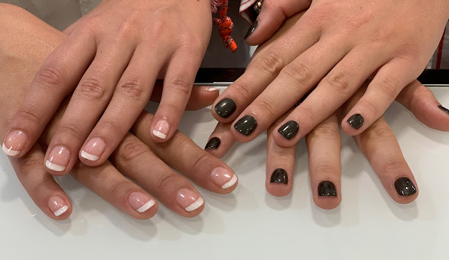 Opinii despre Camille Albane - Coiffeur Bandol în La Ciotat - Salon de coiffure