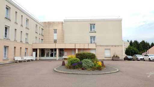 Photo de Fondation Partage et Vie - EHPAD Le Village de la Croix Blanche - Autun à Arnay-le-Duc (21230)