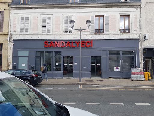 Sandalyeci France Logo