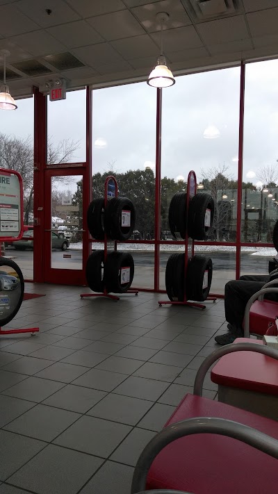 Photos of Discount Tire Store - Toledo, OH