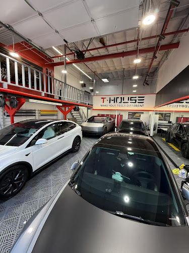 T-House Wraps& Window Tint