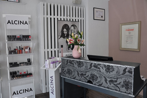 Stefanie Britz Friseur und Kosmetik - Thumbnail