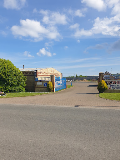 Stonehouse Garage - Thumbnail