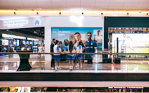 Photo n°11 de Boutique OM Officielle Terrasses du Port à Marseille (Magasin de vêtements)