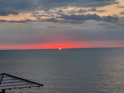 Photos of Idler`s Rest Beach Hotel