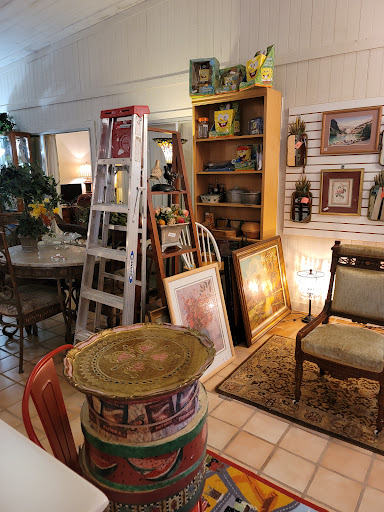 Just Good Stuff Consignment Shop - Visual