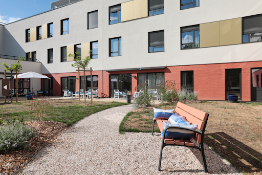 Photo de Résidence Les Coteaux d'Escudié - emeis à Roumégoux (81120)