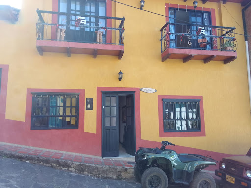 Hostal los Faroles