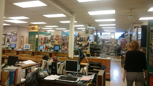 Compton Lumber Co - Visual