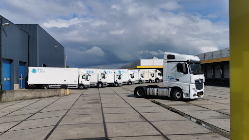 Carteam Veldema Automotive | Auto Onderhoud, Vrachtwagen onderhoud en APK in Hoofddorp
