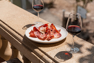 Photo n°1 de L'Atelier des Artistes à Remoulins (Restaurant)