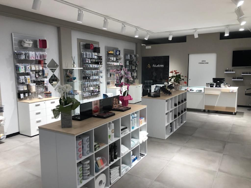 Akkademy Nails and Lashes Gallery - Italy