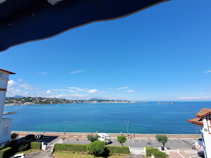 Photo n°2 de Renov'platrerie à Saint-Jean-de-Luz (Service de pose de parquet)