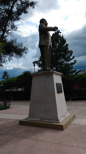 Estatua a Silvestre Revueltas