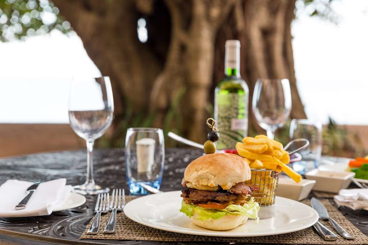 Southern Sun Maputo by null