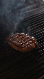 Photo n°2 de L’Autre Monde Grillade | Grillades au Feu de Bois à La Seyne-sur-Mer – Viandes Halal Françaises de Qualité à La Seyne-sur-Mer (Restaurant de grillades)