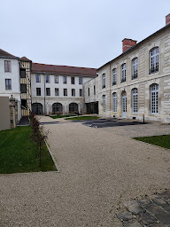 Photo n°2 de Relais Amical de Troyes à Troyes (Association culturelle)