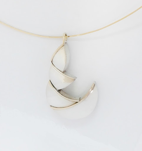 The Gold Xperience ®, fine and custom jewelry - Goudsmid, diamantzetter Charlotte Vogel Gallery - Netherlands