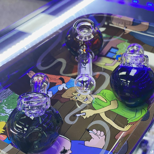 Planet 420 Smoke & Vape Shop #4 Floresville Gallery - United States