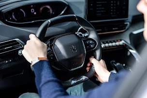 Photo n°27 de Peugeot Gemy Laval à Laval (Concessionnaire Peugeot)