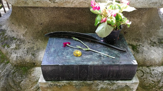 Tombe d'Honoré de Balzac