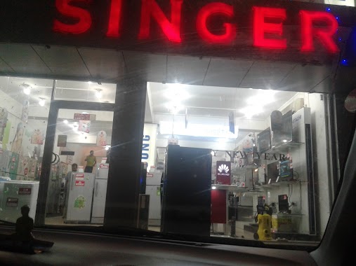 Singer Plus, Author: Ravi silva