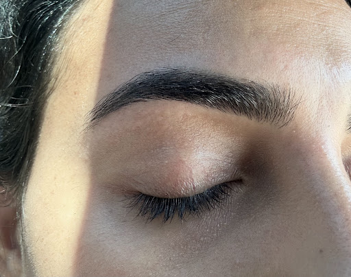 United Eyebrow Threading - Visual