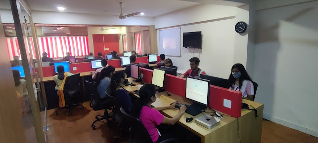 Af1qipmx2zpujdawhotz7aiggpx8gaoxs01pgrd8opwp=s643 K No