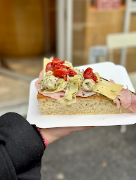 Photo n°80 de Boulangerie Dupain (Filles du Calvaire) à Paris (Salon de thé)