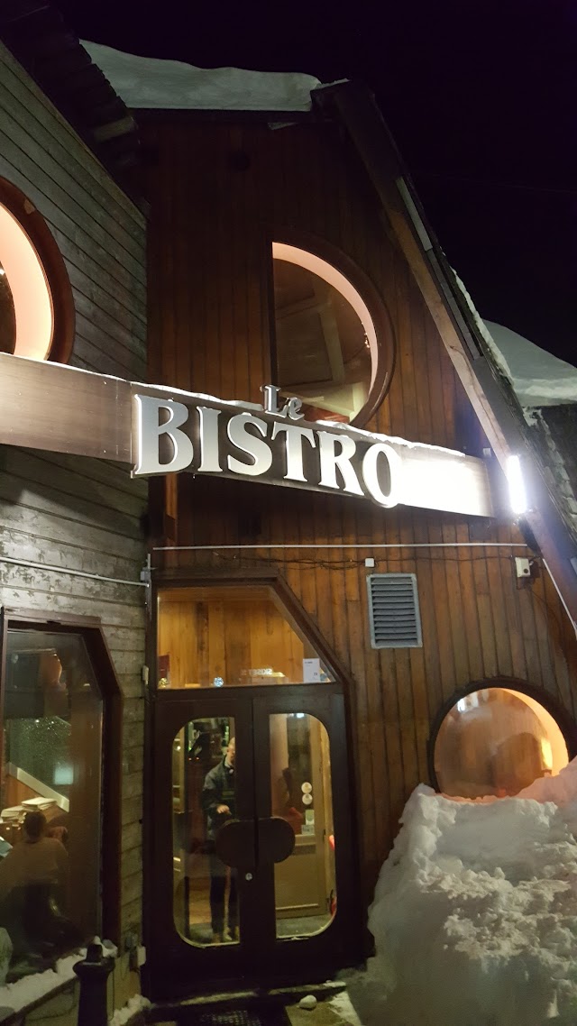 Le Bistro